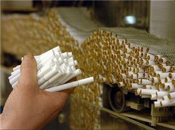 هر دستفروش، به اندازه یک خاور سیگار قاچاق دارد!