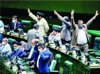 اختلاف مالیاتی بر سر دخانیات