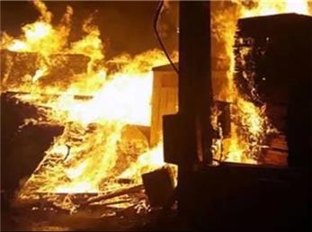 انفجار انبار دخانیات 
در قزوین